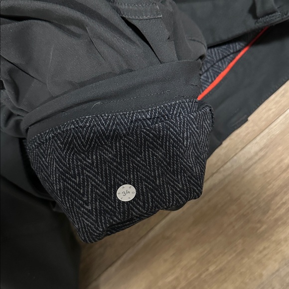 Lululemon ABC Pant Classic - Picture 8 of 9